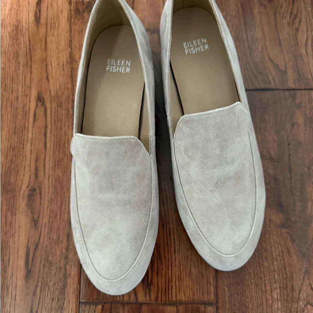 Eileen Fisher Elan Grey/Taupe Suede Loafers Size 7.5, new w/o box